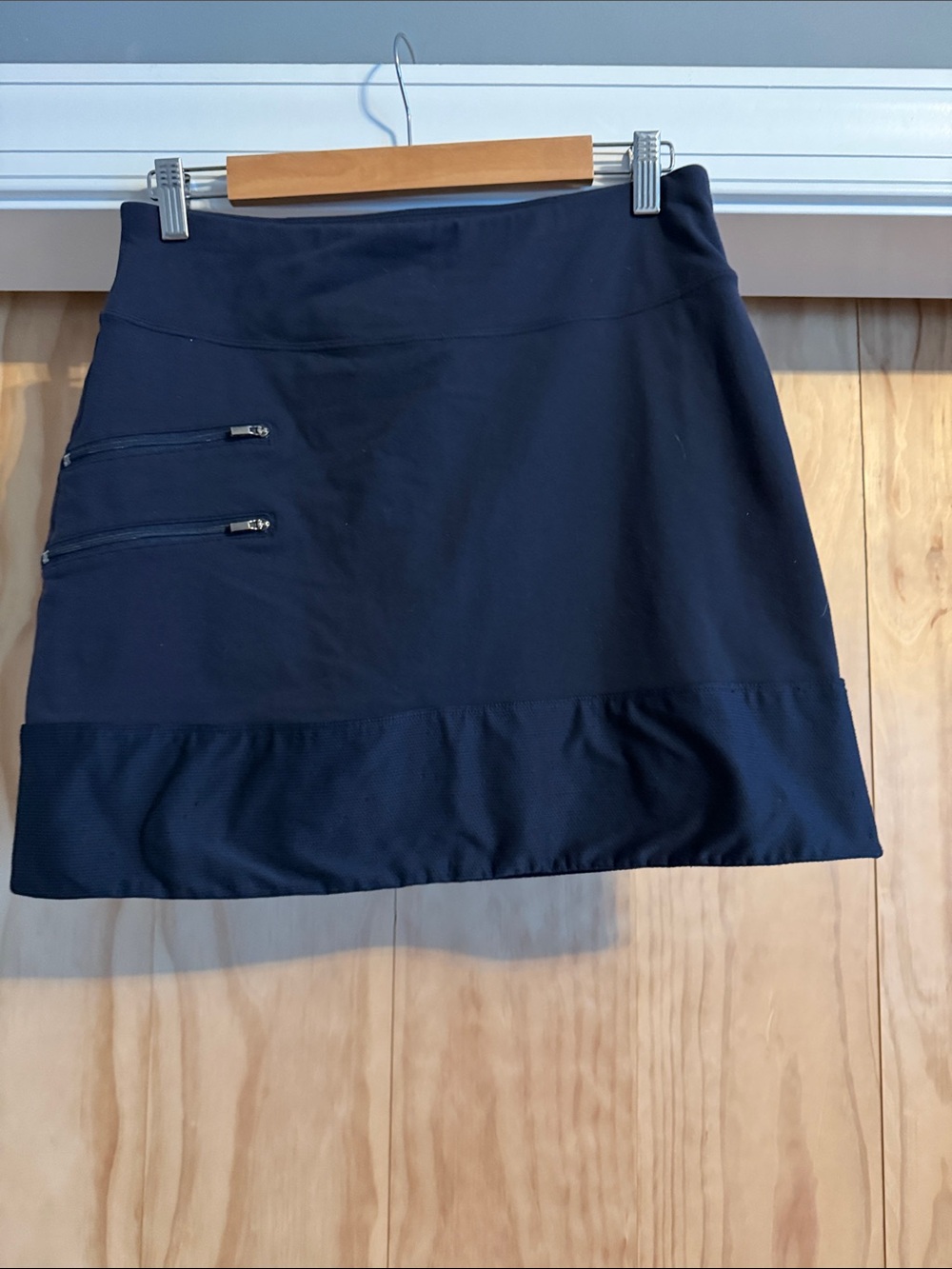 Athleta Tee Time Navy Skort with Zip Pocket Details